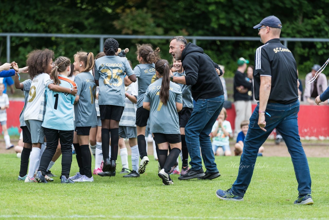 Bild 669 - Loewinnen Cup
